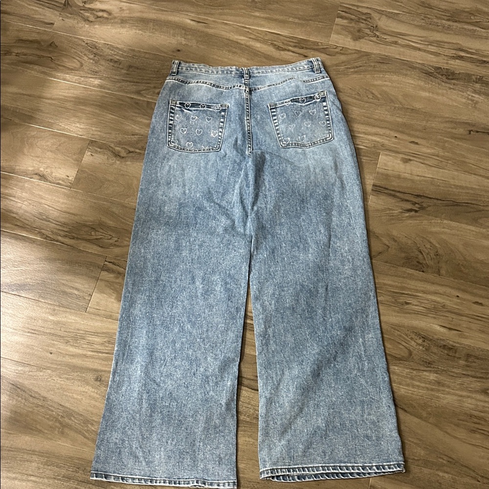 High-Rise Wide Leg Heart Print Jeans - Light Blue - Picture 3 of 5